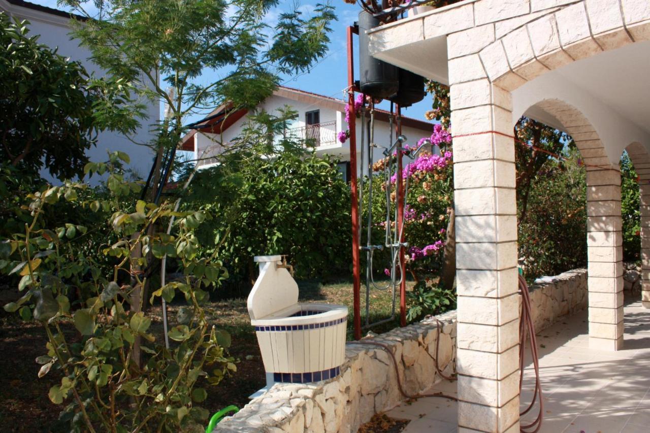 Apartments By The Sea Rastici, Ciovo - 2104 Trogir Zewnętrze zdjęcie