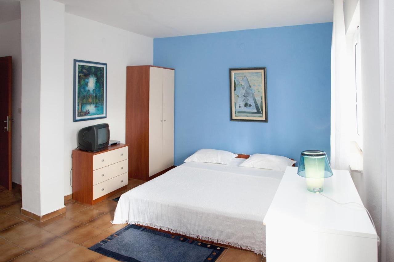 Apartments By The Sea Rastici, Ciovo - 2104 Trogir Zewnętrze zdjęcie