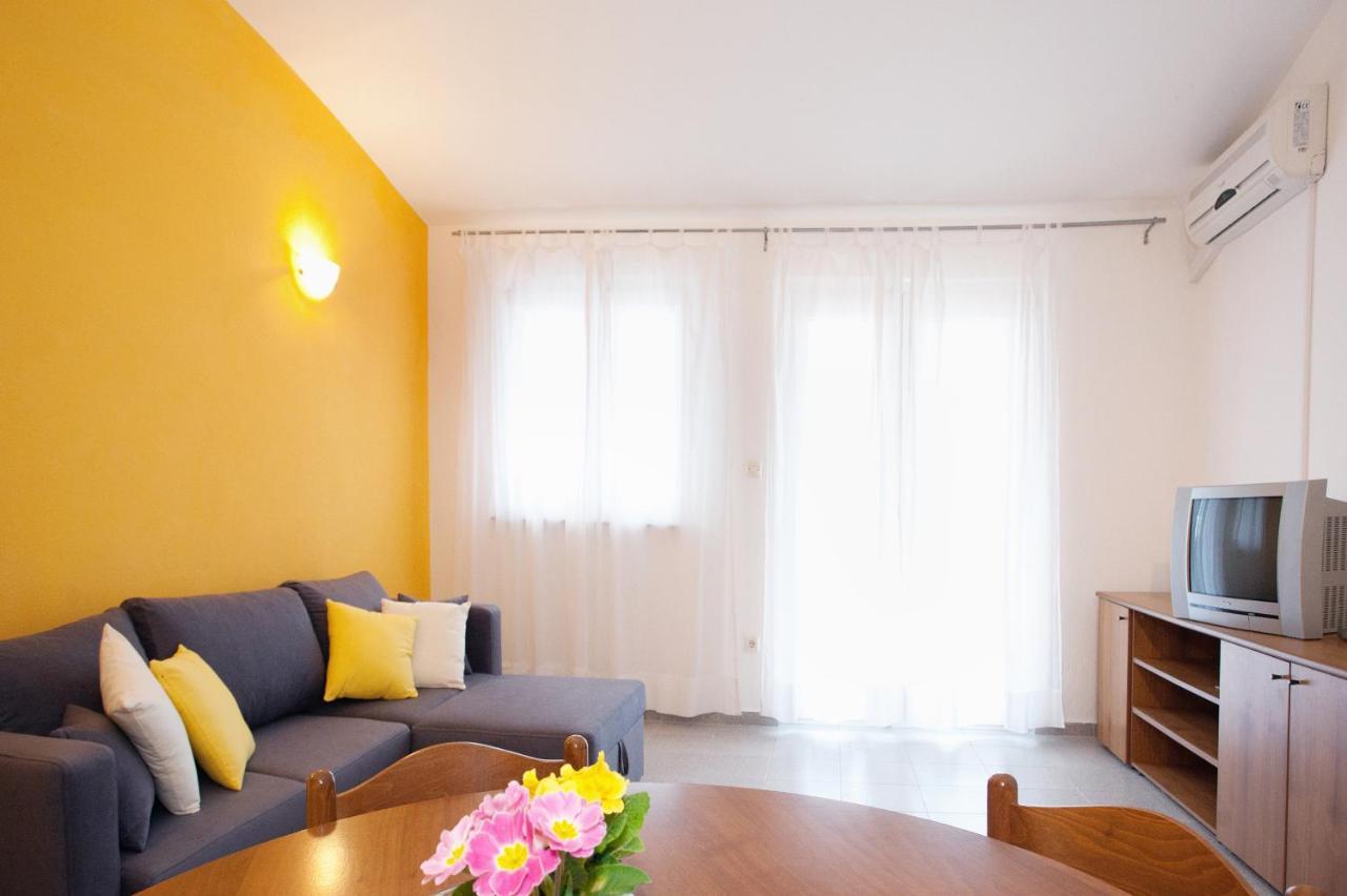 Apartments By The Sea Rastici, Ciovo - 2104 Trogir Zewnętrze zdjęcie
