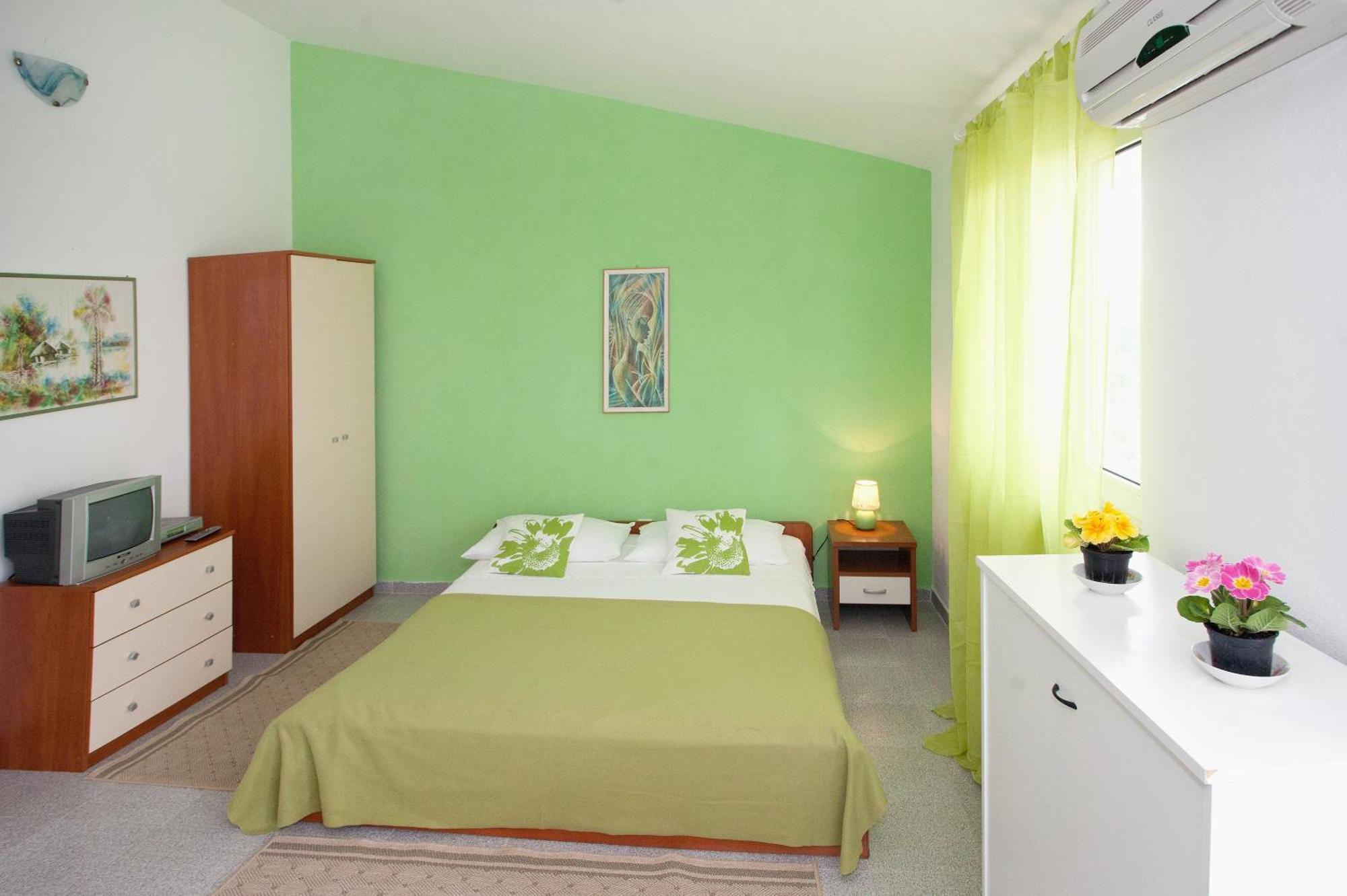 Apartments By The Sea Rastici, Ciovo - 2104 Trogir Pokój zdjęcie
