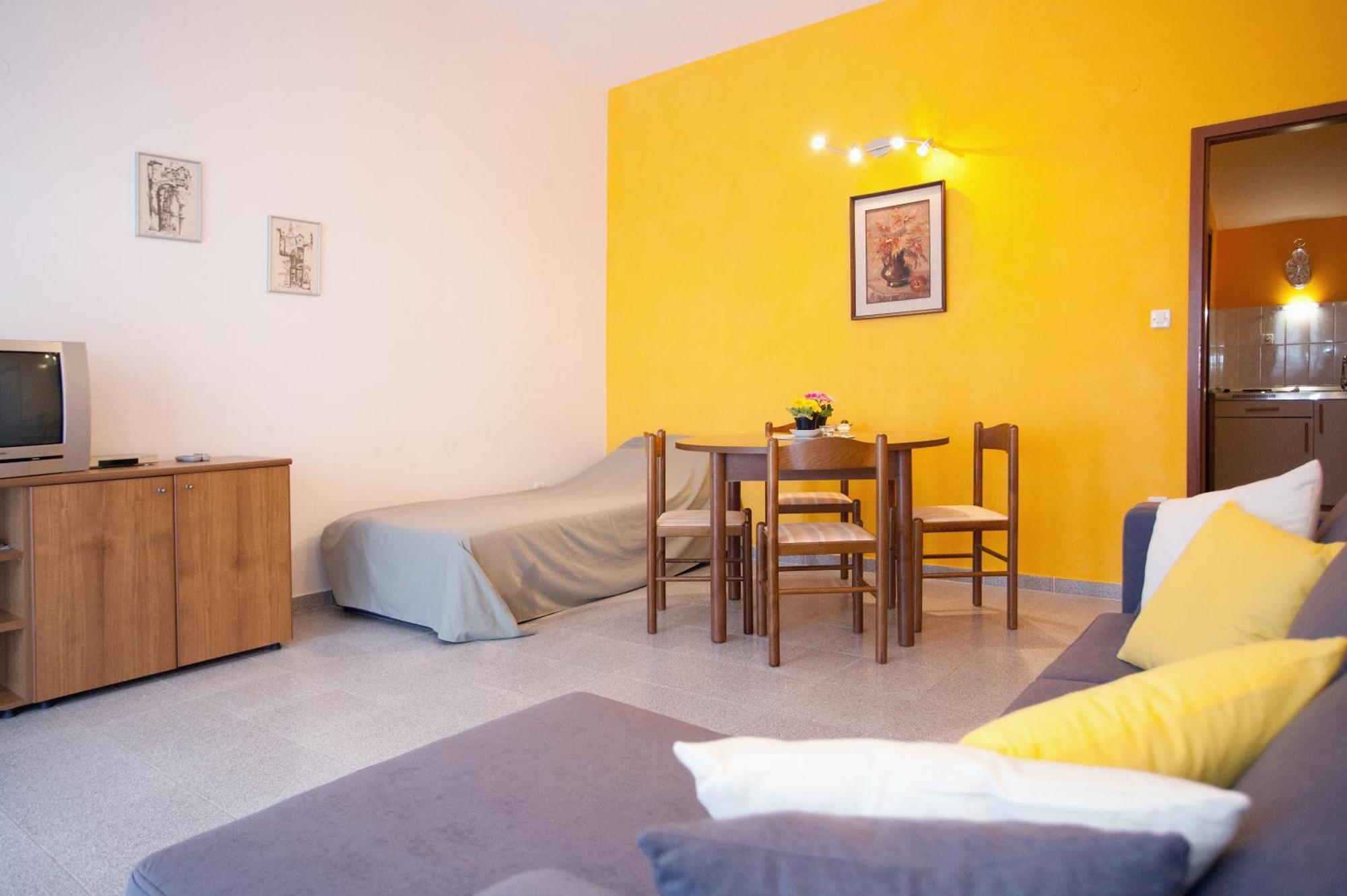 Apartments By The Sea Rastici, Ciovo - 2104 Trogir Pokój zdjęcie
